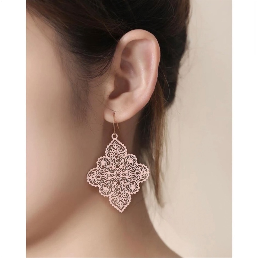 Pink Hollow Out Filigree Lace Drop Earrings